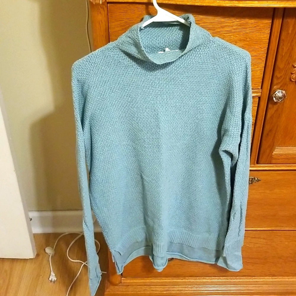🖤3/$20🖤 Teal Sweater with Thumb Hole Sleeves
